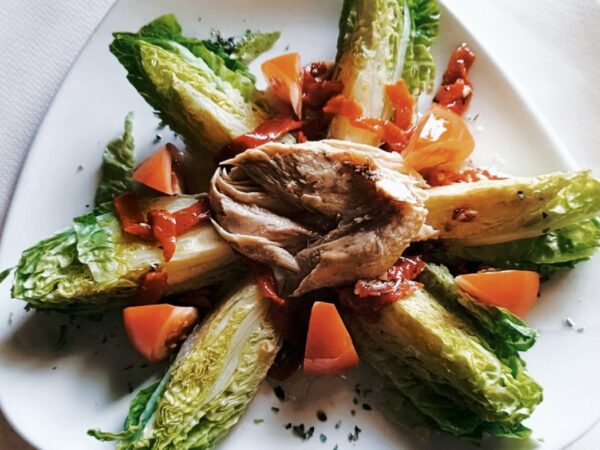 Ensalada De Cogollos De Ventresca